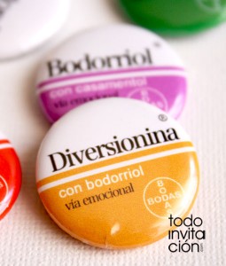 chapas divertidas para bodas