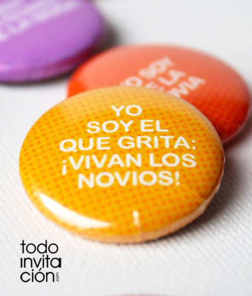 chapas de frases divertidas para bodas