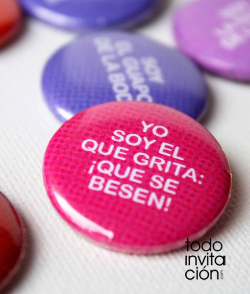 chapas de frases divertidas para bodas