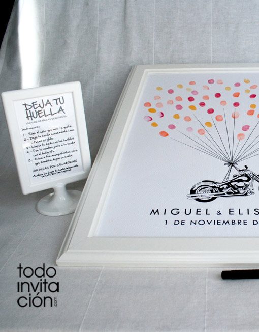 cuadro de huellas boda moto