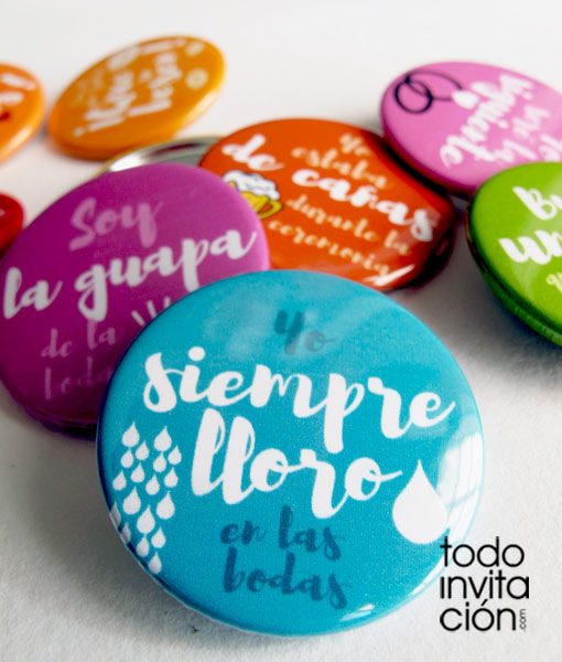 chapas divertidas para bodas frases