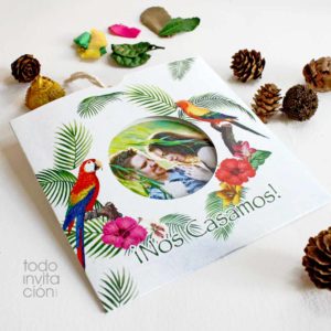 invitacion boda reciclado tropical loros foto